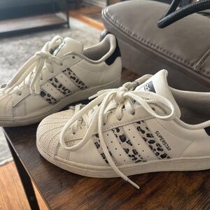 Adidas Superstar Sneaker Size 6.5 Leopard Stripe